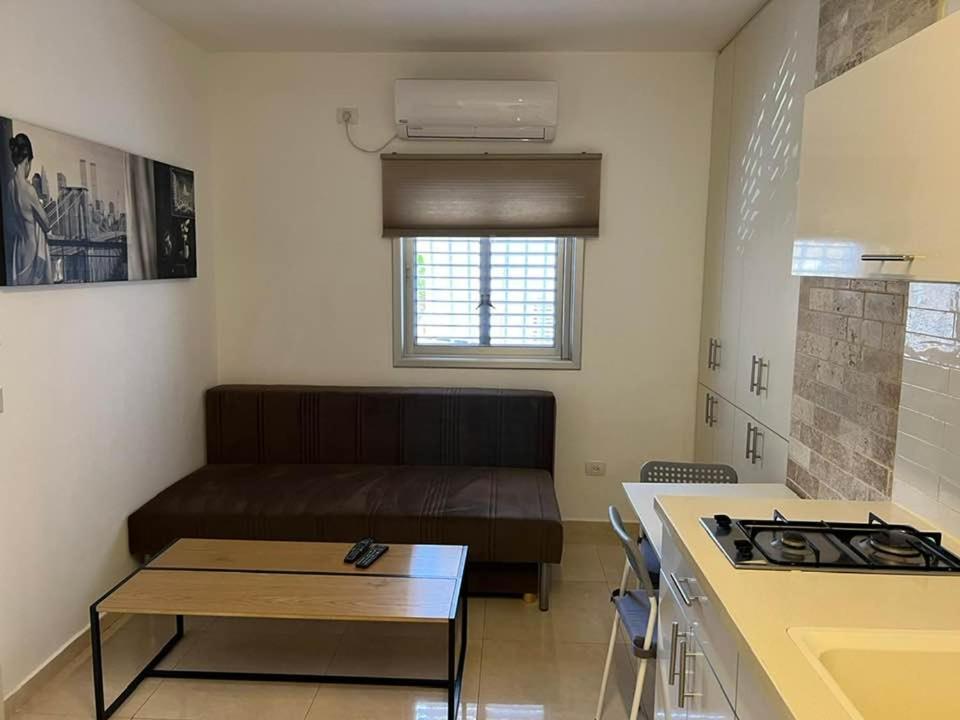 Apartments4You Etsel Bat Yam Eksteriør billede